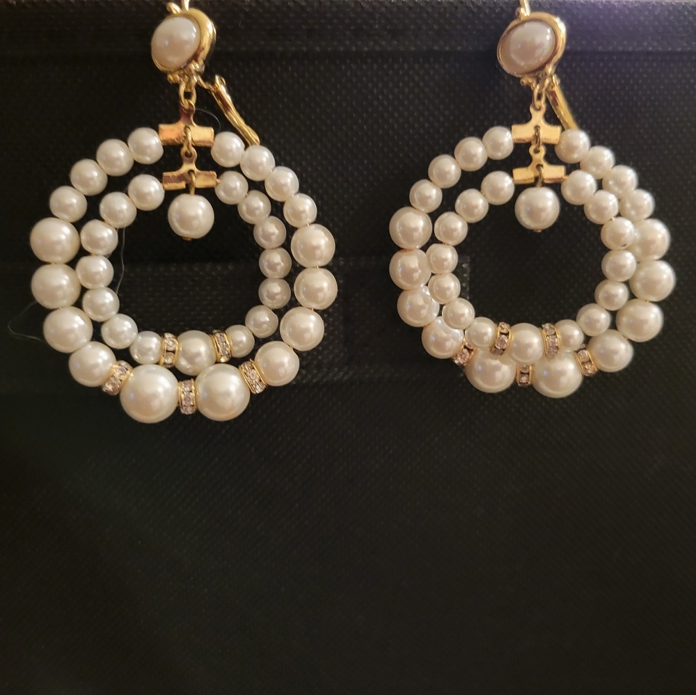 New Kenneth Jay Lane Cultura Pearl Earrings